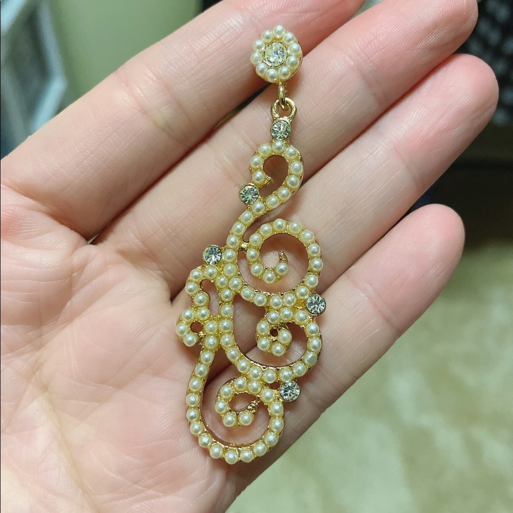 earrings - Picture 2 of 7